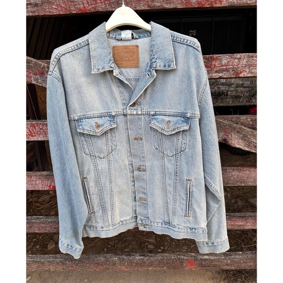 VTG Levi's 70507-0311 Men's Trucker Denim Jacket Size Large Distressed & Faded - Picture 1 of 10